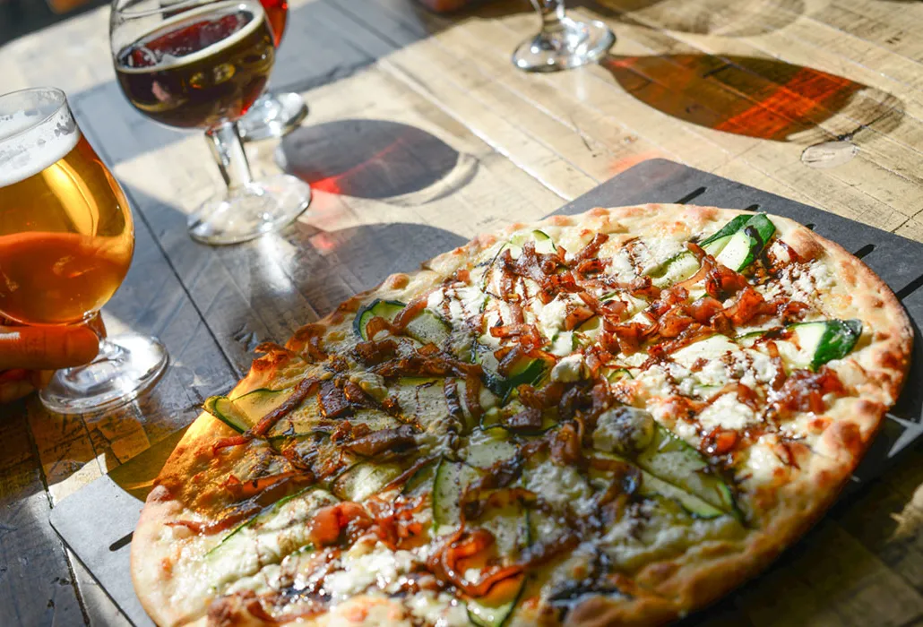 Kan je niet leven zonder pizza en bier? Probeer deze 8 brouwerijpubs en brouwerijen