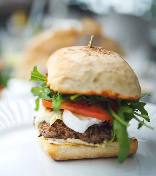 Guide: Sådan parrer du øl og burgere til sommer' title='Guide: Sådan parrer du øl og burgere til sommer