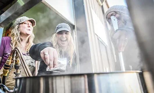 vänner hembrygger öl' title='Öl historia