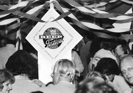 den första stora amerikanska ölfestivalen gabf' title='Öl historia