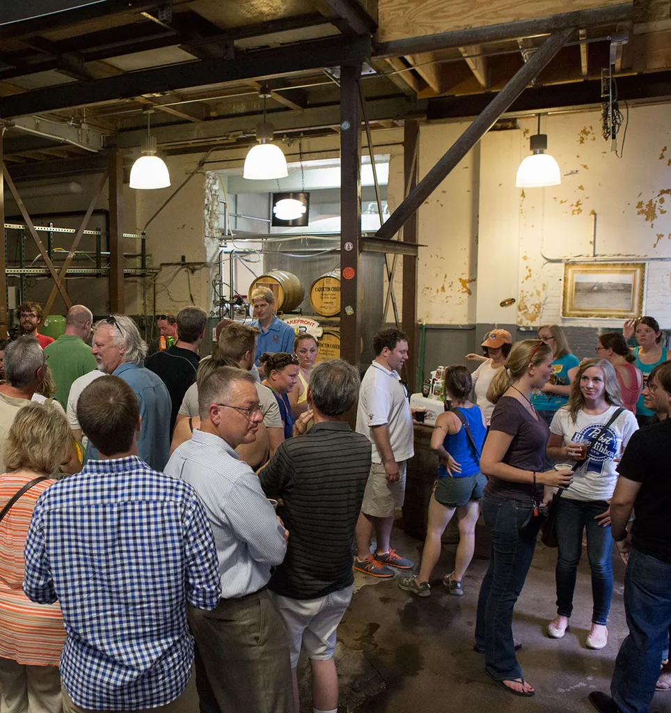 bryggeri vid sjön' title='Hantverksölresor i den ursprungliga ölstaden: Milwaukee