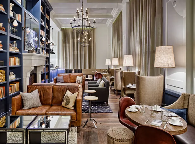 Hoteltheaterlobby' title='Lokaal bier drinken in hotels wordt steeds gemakkelijker