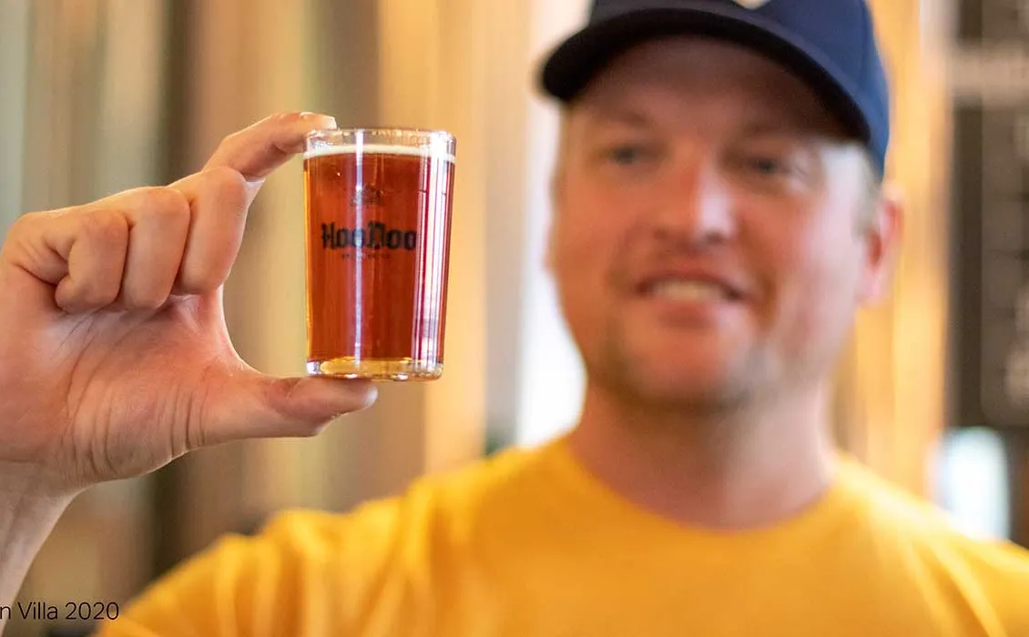 Bobby Wilken a HooDoo Brewing alapítója' title='Aurora vadászat és kézműves sörözés Fairbanks Alaszkában