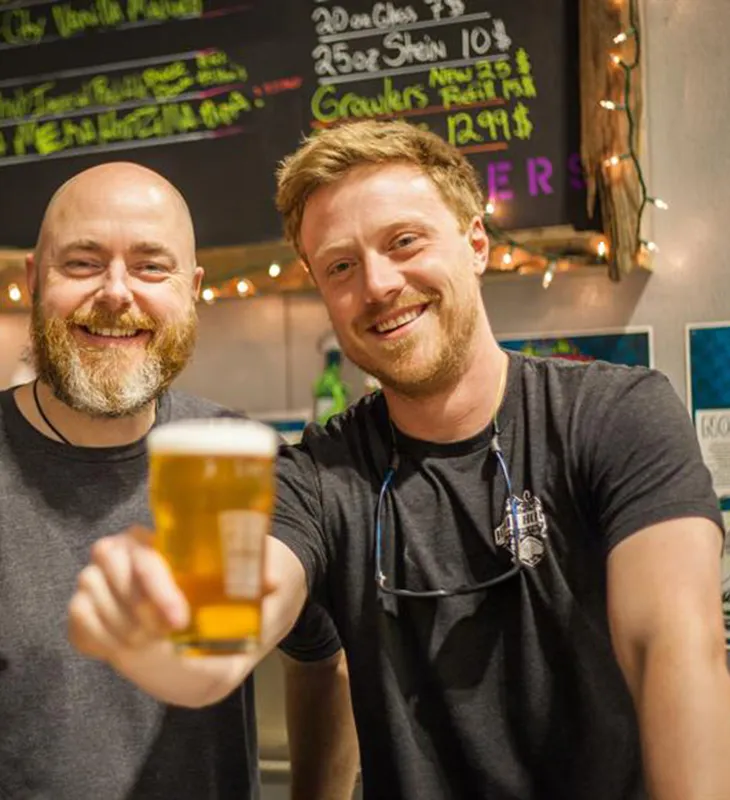 Idyll Hund Brewing' title='Solsand og håndverksøl langs Floridas smaragdkysten