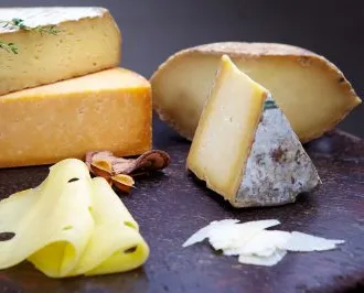 El queso lo hace todo mejor' decoding='async' title='Una Navidad muy cervecera