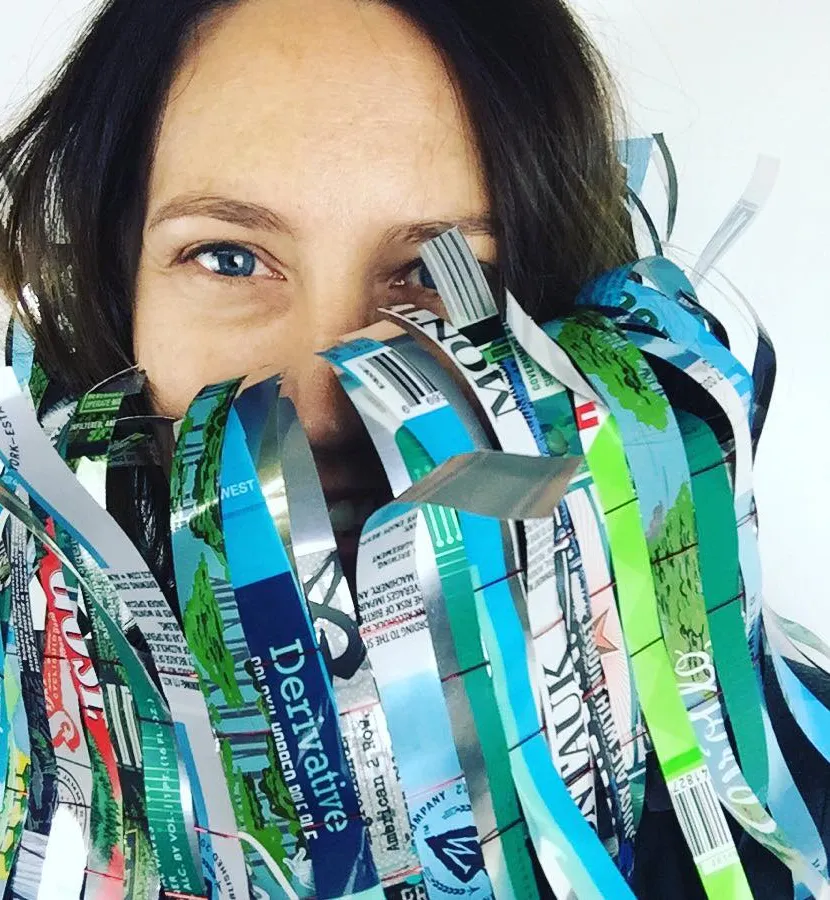 9 kunstnere som bruker øl til å lage kunst