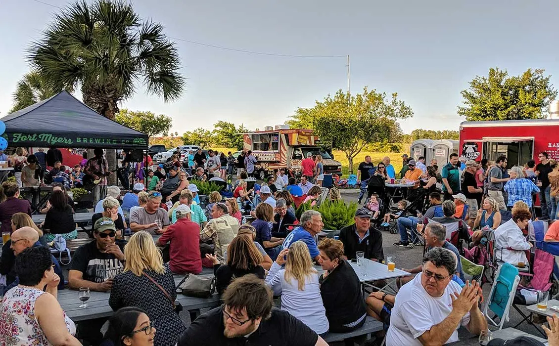 Fort Myers Brewing' title='Southwest Floridas ölscen är lika solig som dess prognos