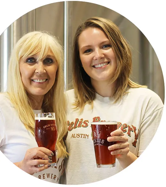 母娘の醸造チーム' title='母娘ビールチームが一緒にビールを醸造するメリットとデメリットについて語る