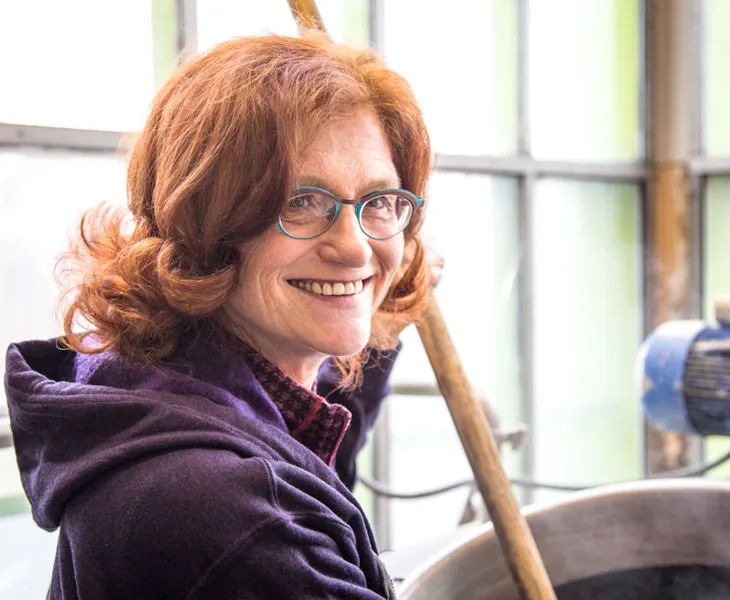 Carol Stoudt 1986-ban társalapította a Stoudts Brewing céget Lancaster megyében, Pennsylvaniában. (Köszönetnyilvánítás: Stoudts Brewing)' title='A nők sörfőzéshez való hozzájárulásának fejlődő szerepe