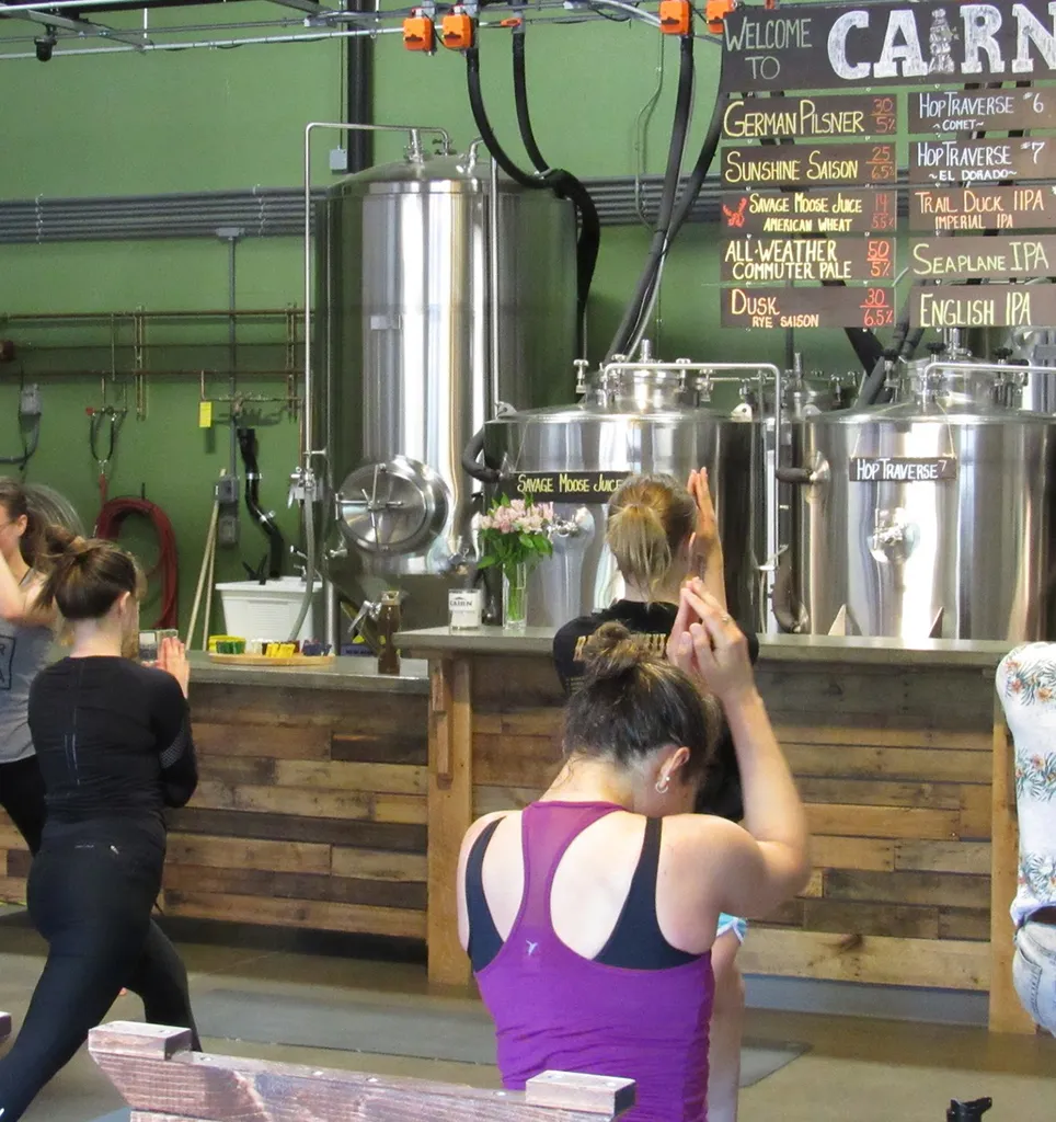 yoga alla birra' title='Ho provato il Beer Yoga per la prima volta. Questo è quello che è successo