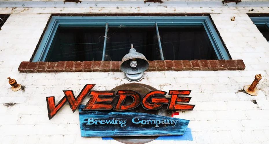 웨지 브루잉' title='역사적인 건물에 있는 양조장 12곳: 과거를 되살리고 복원하다