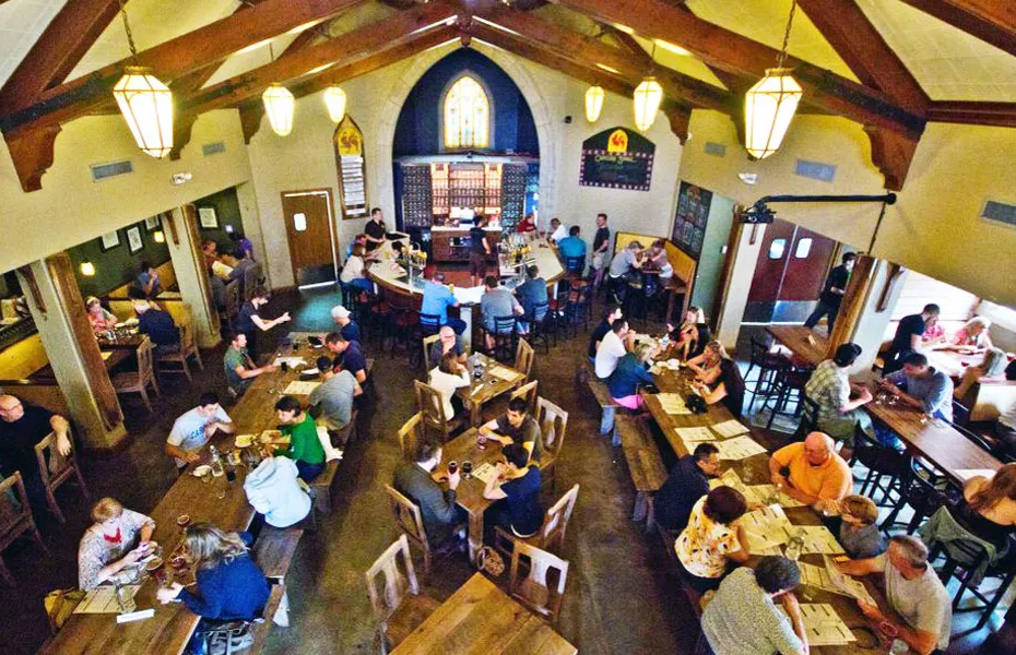 역사적인 건물에 있는 양조장 12곳: 과거를 되살리고 복원하다' title='역사적인 건물에 있는 양조장 12곳: 과거를 되살리고 복원하다