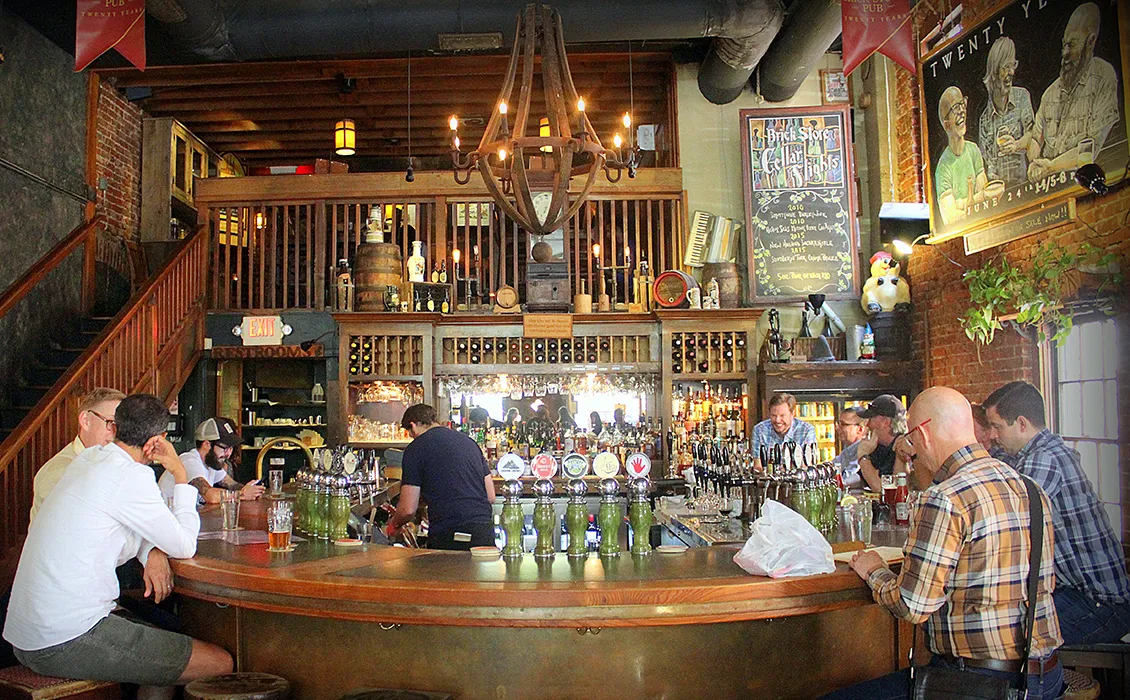 Atlanta's Brick Store Pub: Ser tillbaka på 20 år