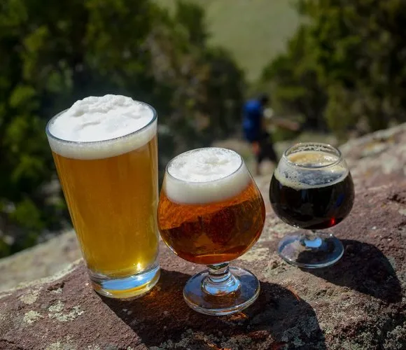 5 dobozos sör és túracél