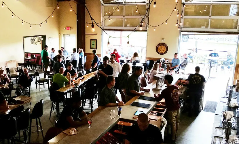 Yellowhammer_Brewing-interno' title='Joya escondida de la cerveza artesanal: Huntsville Alabama