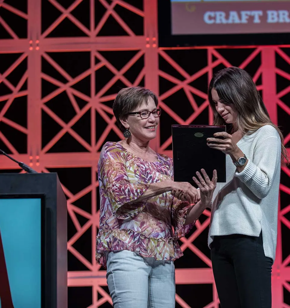 ナンシー・パーマー賞' title='クラフトビール業界の「擁護者」ナンシー・パーマーとの対話