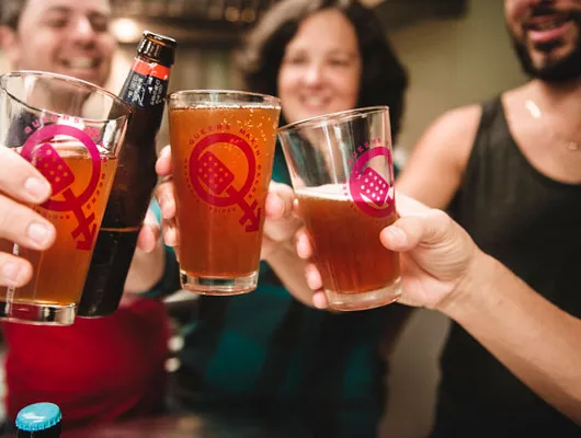 queers sört készítenek' title='Büszkeség, nem előítélet: Biztonságos terek készítése az LMBTQ közösség számára