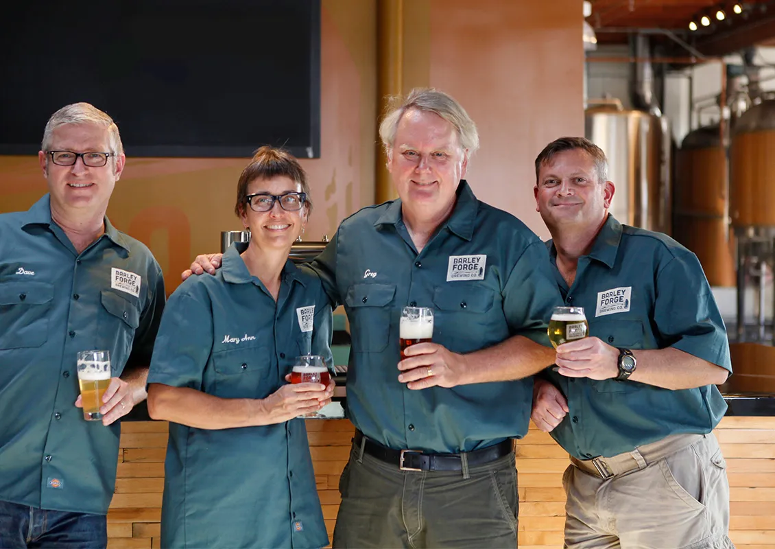 Az Barley Forge Brewing Co. társalapítói.' title='Kézműves sörfőzdék a népszerű bevásárlóközpontok közelében