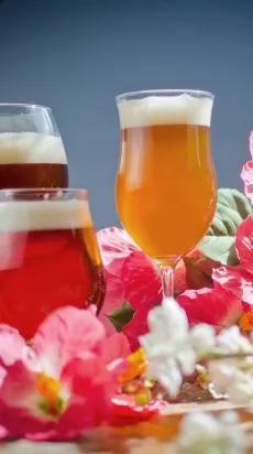 플라워 파워: 여름의 꽃으로 양조' title='식물성 맥주가 미래로 돌아왔습니다