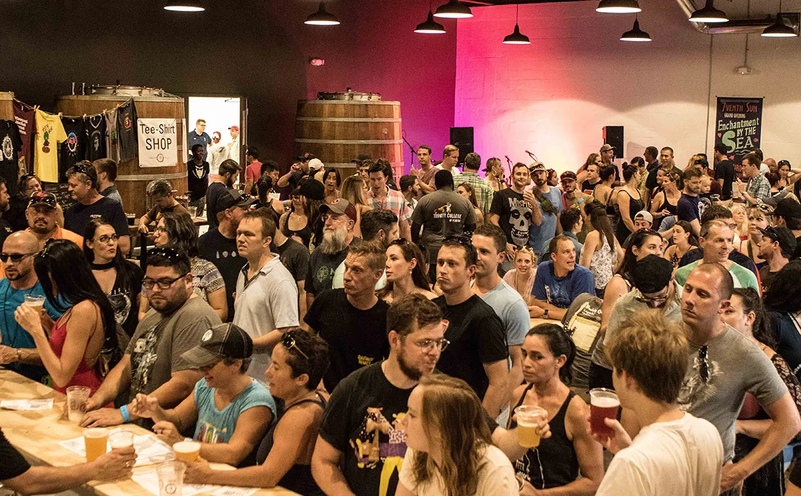 フロリダのビール工場が古いローラースケート場に新しいスペースを建設