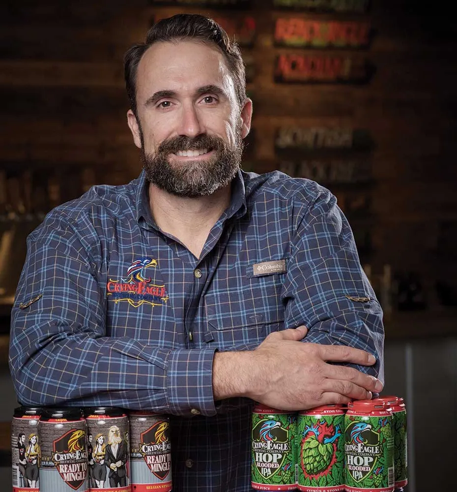 Eric Avery, fundador de la elaboración de cerveza Crying Eagle.' title='Elaboración de cerveza Crying Eagle de Luisiana: muy lejos de la vieja escuela