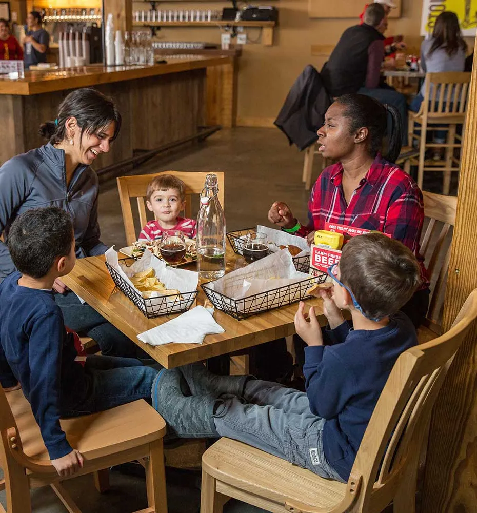 Stald Craft Brewing smagslokale' title='En tur til Stald Craft Brygger det hesteanlæg, der er blevet omdannet bryggeri