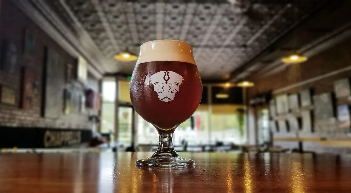 Trubble Brewing Gezichten Problemen frontaal