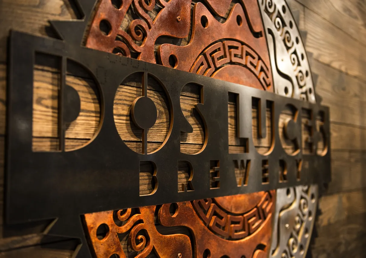 To gamle amerikanske øl lyser en ny sti på Dos Luces bryggeriet