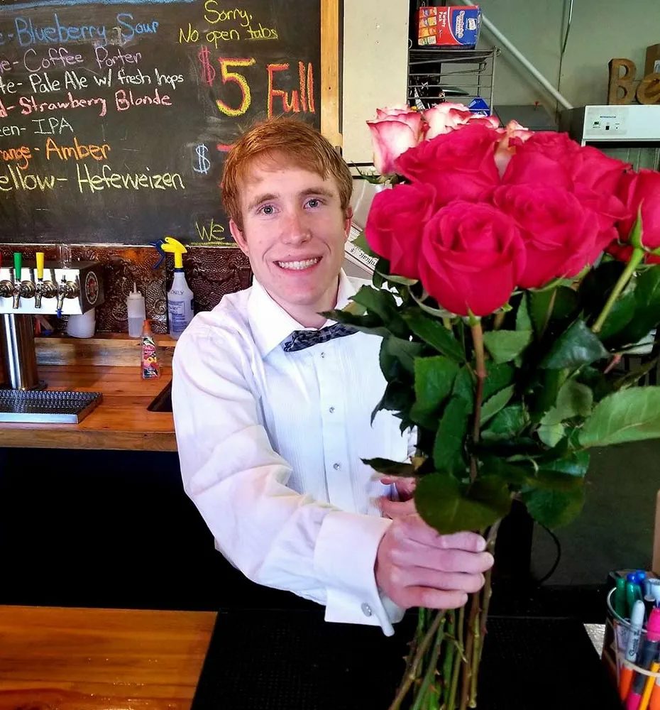 양조성 연구실' title='덴버의 Brewability Lab은 특별한 도움이 필요한 성인에게 직업 목적을 부여합니다