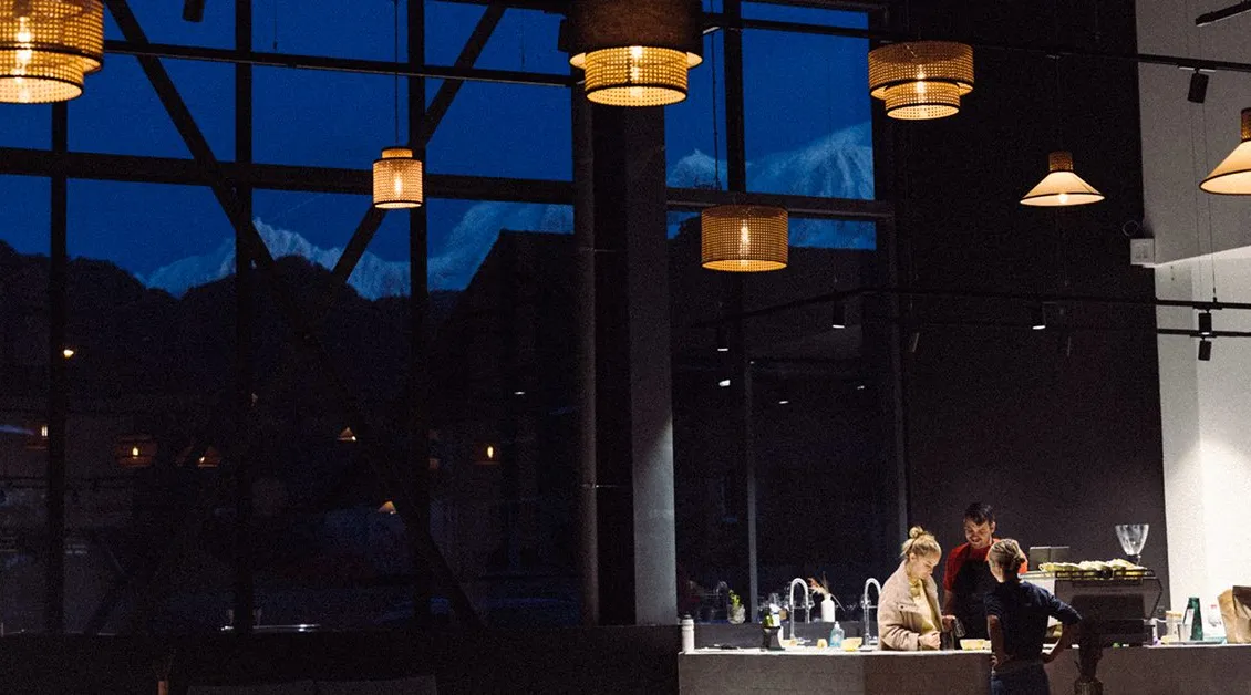 프렌치 트위스트: 콜로라도 외곽 산맥이 알프스에 전초기지를 열다