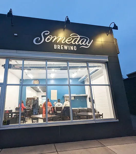 Eines Tages braut sich draußen' title='Wir feiern Detroits Craft-Beer-Geschichte