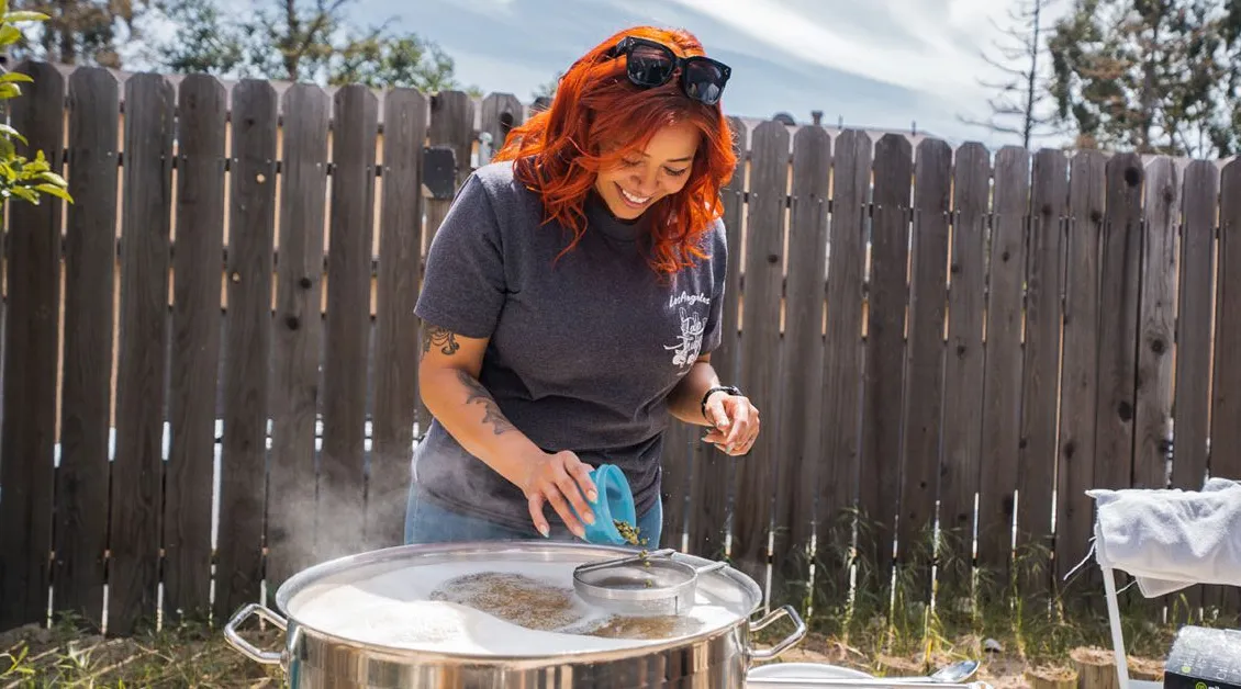 Le donne possono salvare la birra fatta in casa?