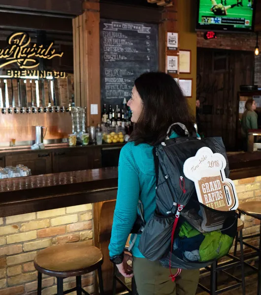 Schirmherr des Grand Rapids Ale Trail' title='Ein Spaziergang durch Geschichte und Rasse in Beer City USA