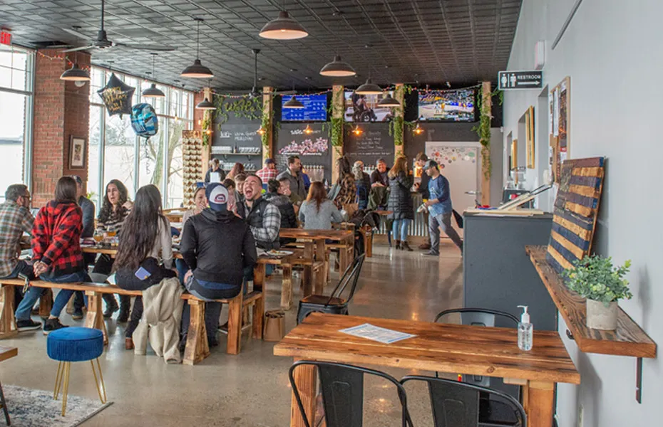 bryggeri och kafé inredning' title='Rise and Shine: Brewers Add Coffee