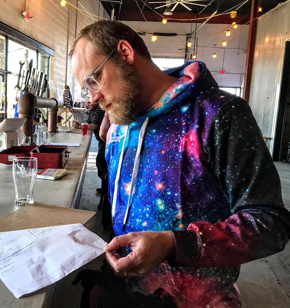 Jonathan Baker Preparazione della birra del lunedì sera' title='All'interno del nuovo ritrovo della birra di Atlanta: Monday Night Brewing's Garage