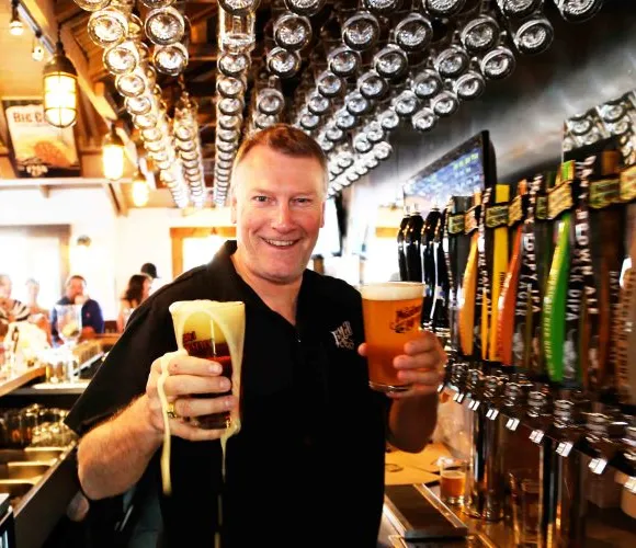 Figueroa Mountain Brewing Companyn uusi Los Olivos -maistajaishuone ja Buellton Mezzanine nyt avoinna