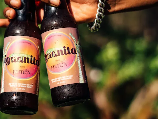 マイアミビーチエディションがビスケーンベイブルーイングと提携して限定ビールを開発