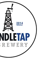 휴스턴에 위치한 새로운 수제 맥주 양조장은 현지인들에게 음료를 마실 때마다 역사의 한 모금을 제공합니다.