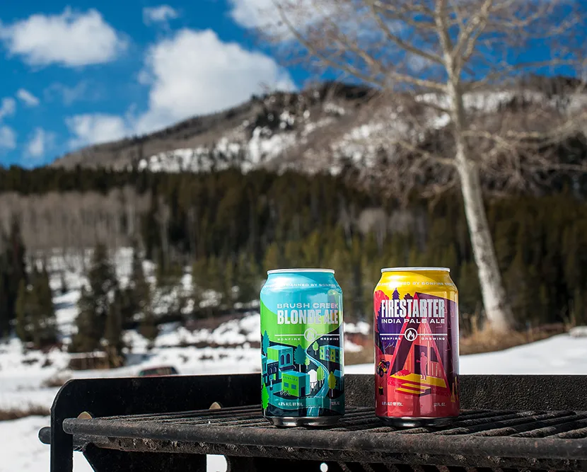 Bonfire Brewing actualiza las obras de arte con las latas Brush Creek Blonde y Firestarter IPA