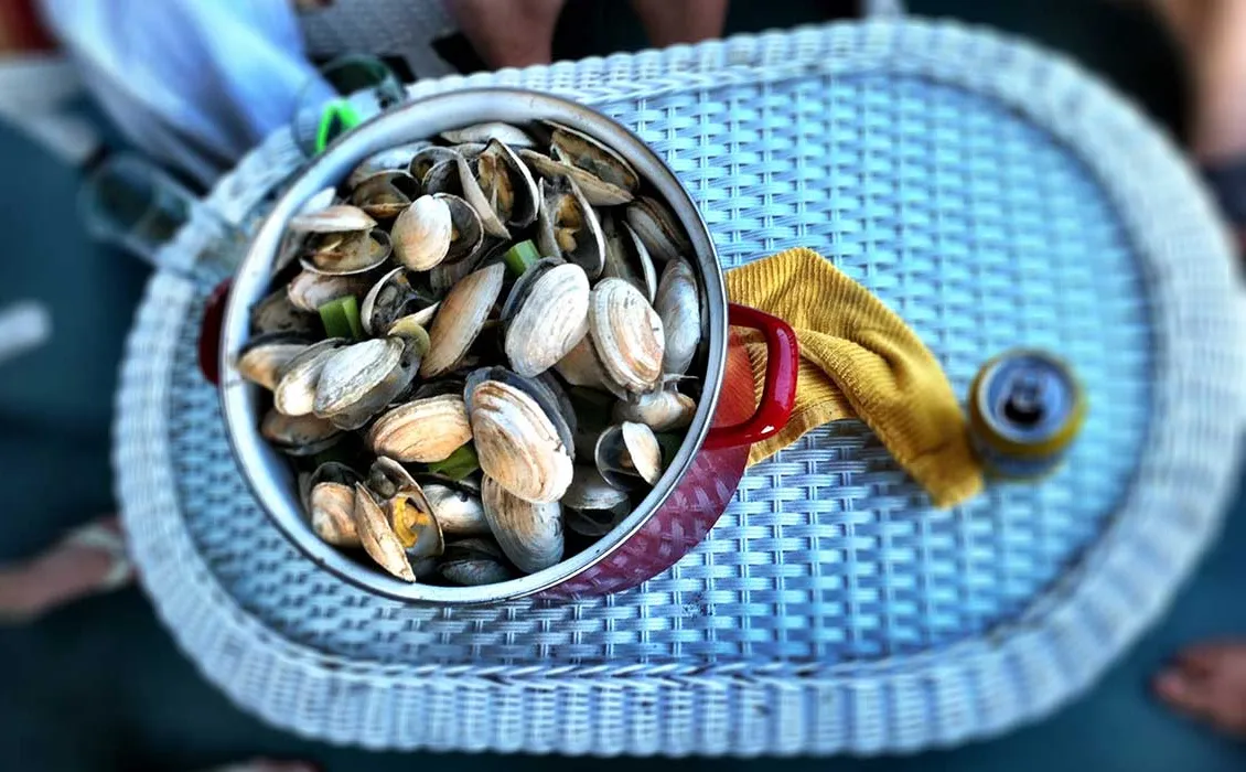 Buttermuscheln mit Pilsner