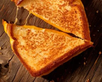 Sörbe áztatott grillezett sajt' decoding='async' title='Egyszerű sör BBQ szósz