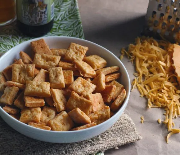 Cheddar Cheese Pale Ale Crackers
