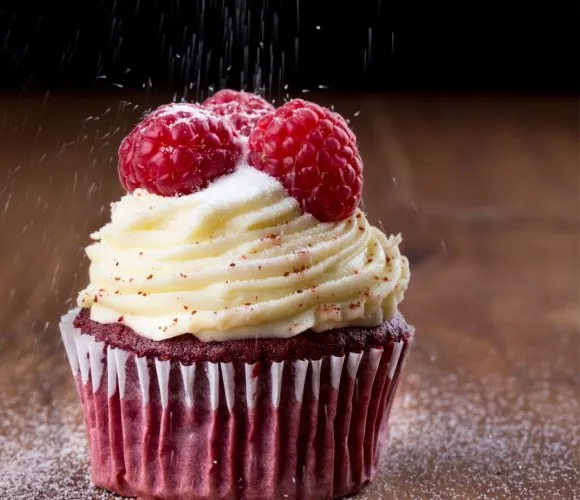 Cupcakes Red Velvet robusti al doppio cioccolato