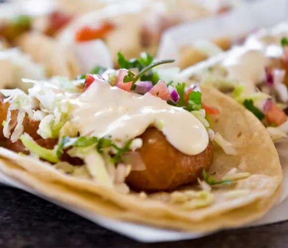 Sägezahn-Fisch-Tacos