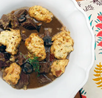 ポットローストのビール煮 ハーブ餃子添え