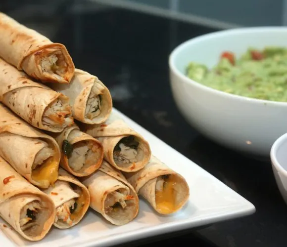 Bakad kyckling och spenat Flautas