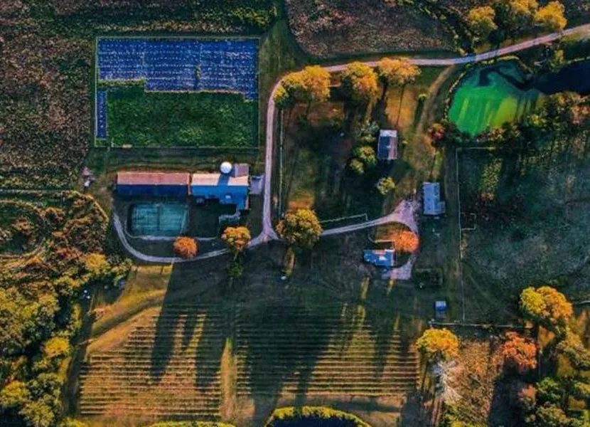 antenne de la brasserie de la ferme Trillium' decoding='async' title='Voyage de bière