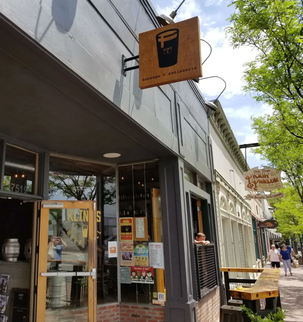 클라인스 비어 홀' title='올드 타운 Arvada Colorado의 양조장에 대한 도보 가이드