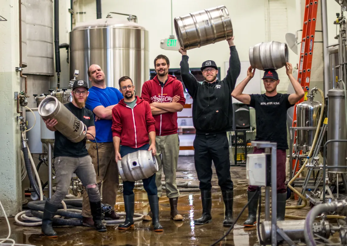 Angel City Brewery' title='En ølelskers gangbare guide til Los Angeles sentrum